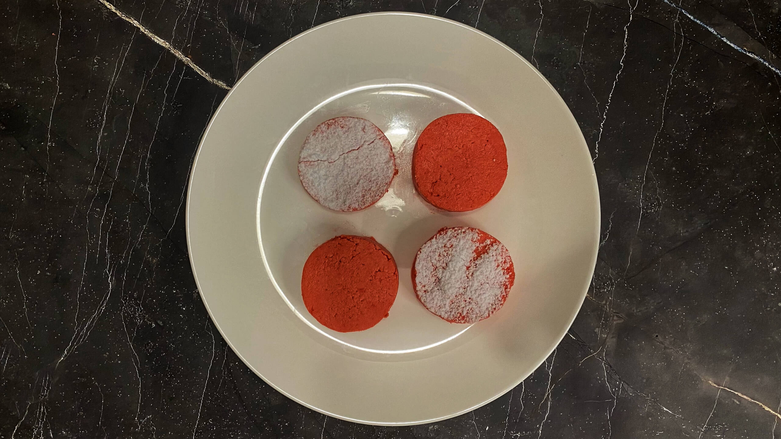 Шаг 6: Декорируйте эритритом