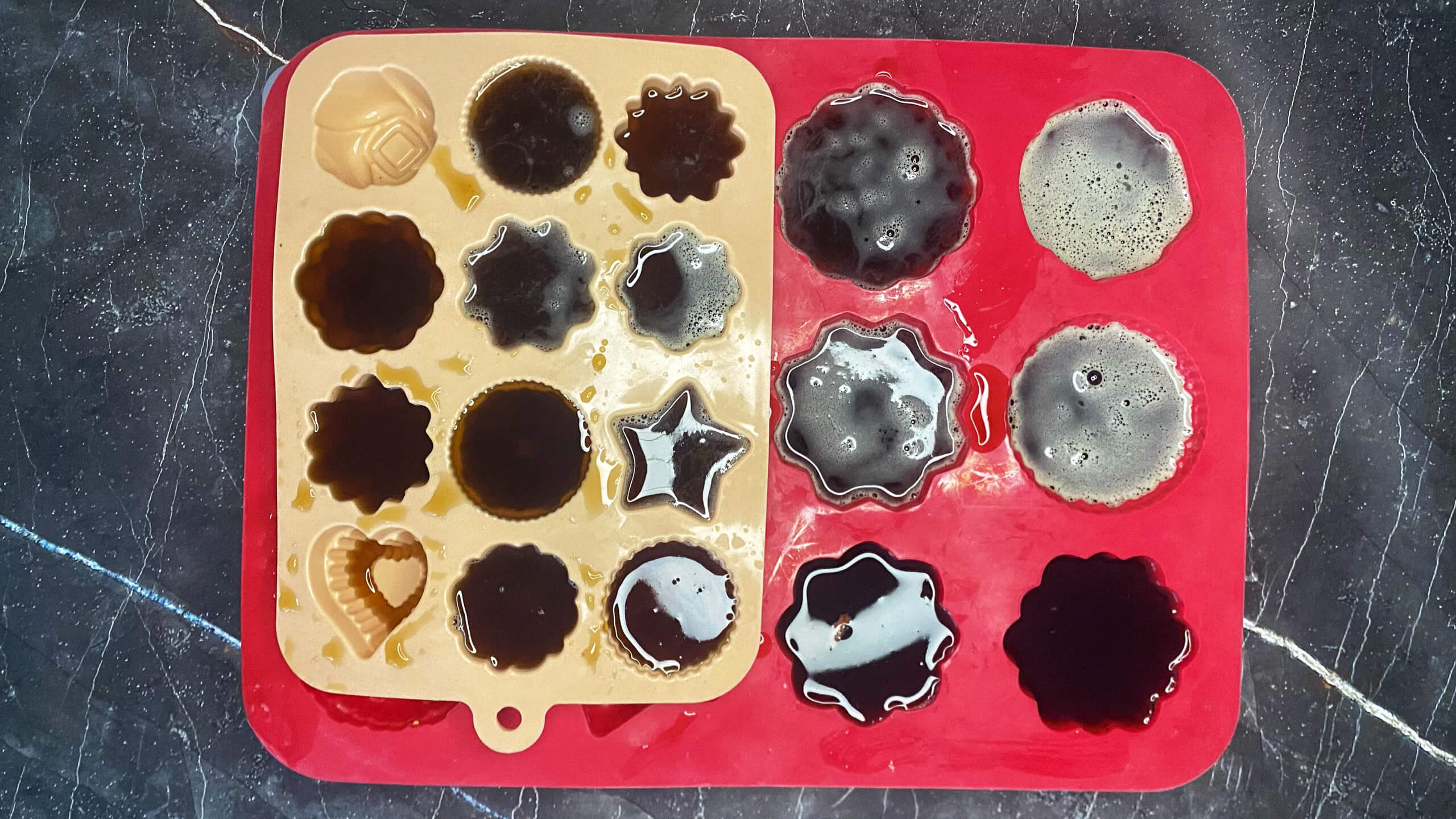 Шаг 6: Разместите желе в формы и стабилизируйте