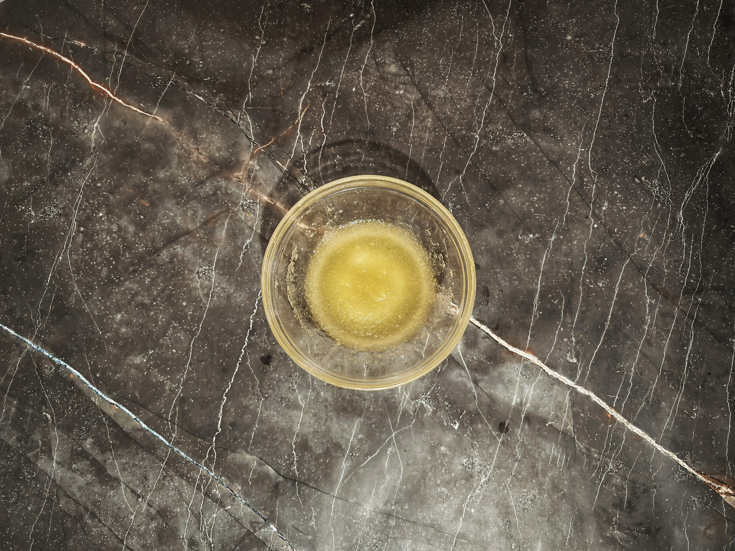 Шаг 6: Смешайте желатин и воду