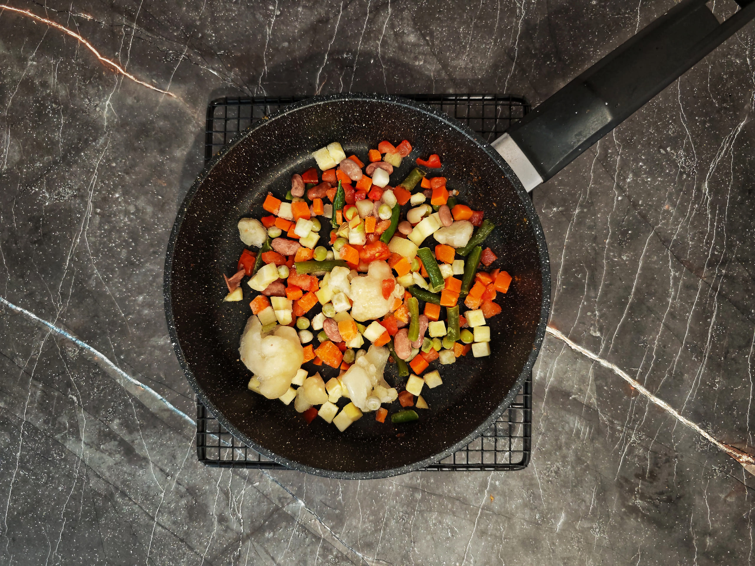 Шаг 3: Пожарьте овощи